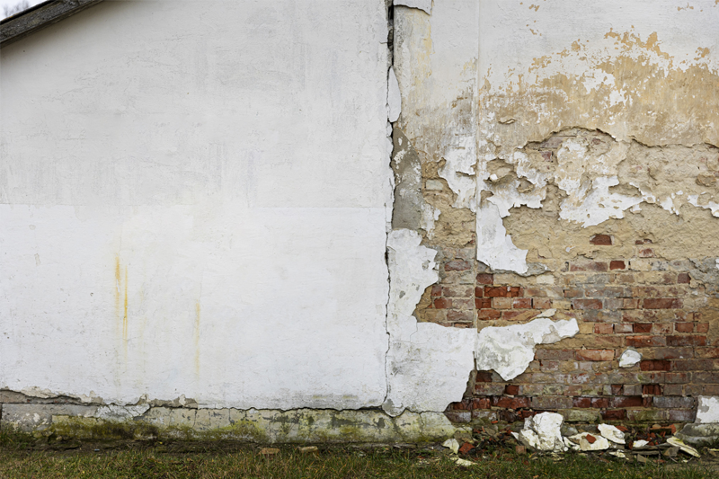 Nứt tường gây thấm nước, ẩm mốc